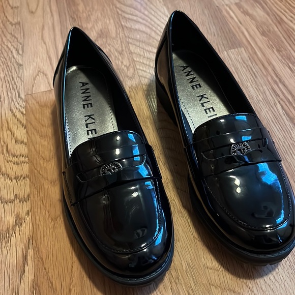 Anne Klein Loafers - Picture 1 of 4